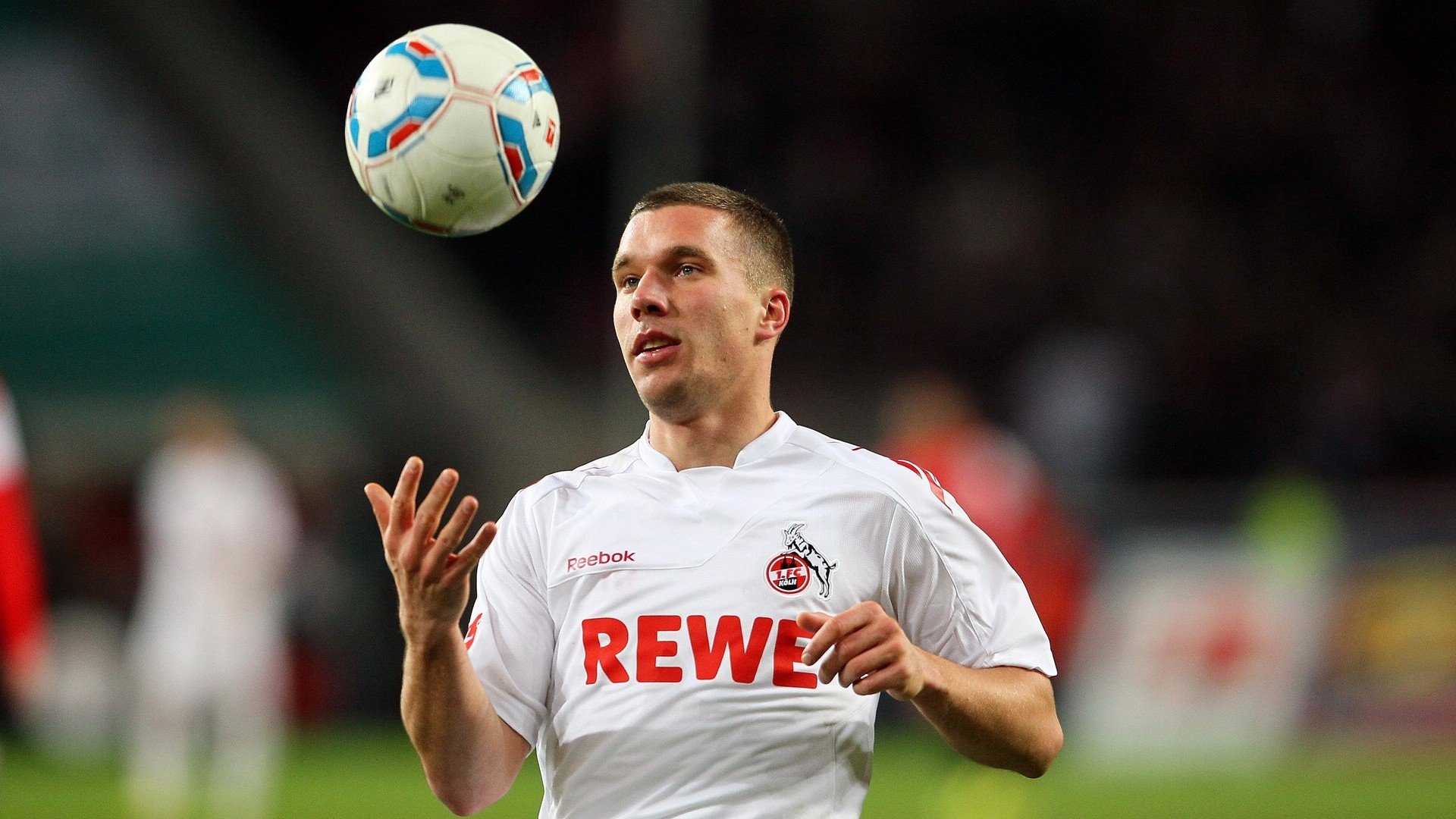 欧洲杯争冠夜:战略、技巧、激情的巅峰对决,欧洲杯冠军之争